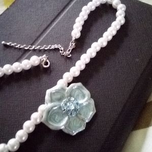 light blue pearl Necklace